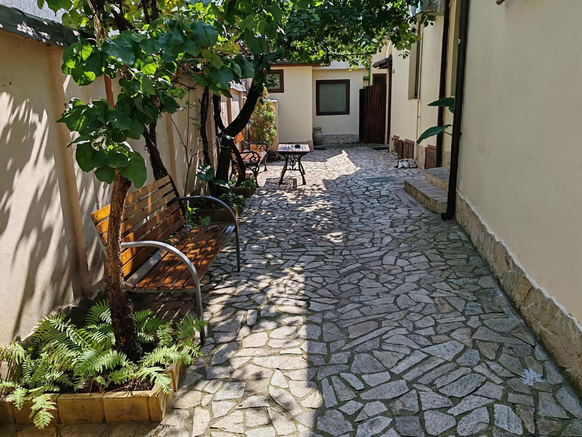 Arthouse Lucrezia Hotel ทิมิชัวรา ภายนอก รูปภาพ